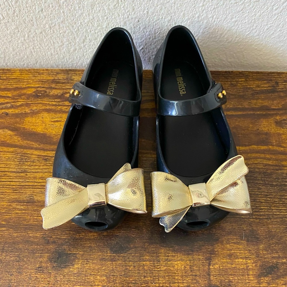 Beautiful mini Melissa shoes for toolder girl